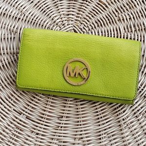 Michael kors lime wallet